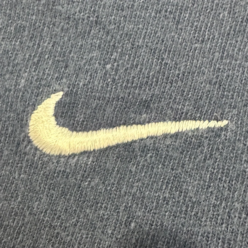 Nike Two t-shirt bundle. Both Men’s 2XL. Worn but in good condition. - Picture 6 of 8